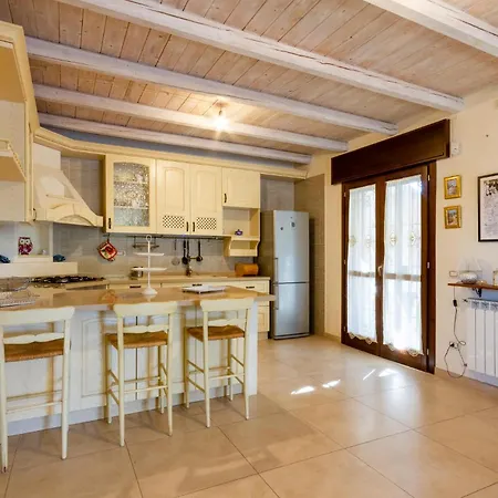 2 Bedroom In Hébergement de vacances *